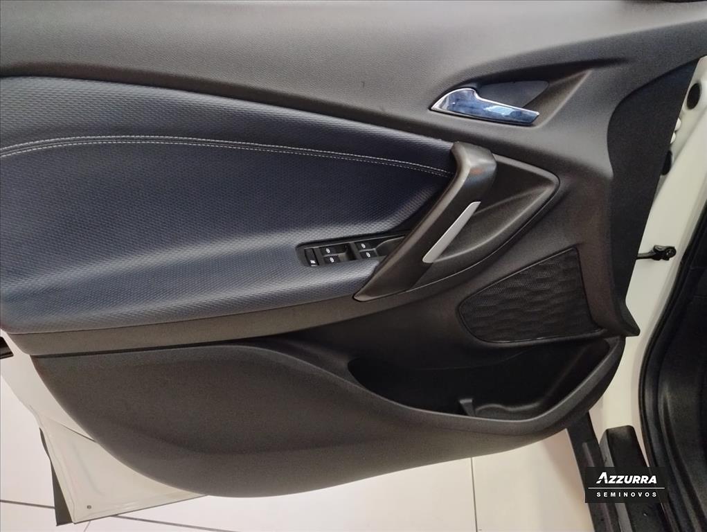 TRACKER 1.2 TURBO FLEX PREMIER AUTOMÁTICO18