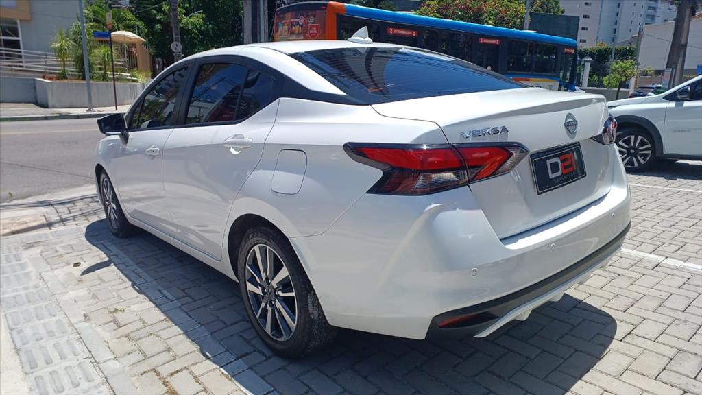 Nissan-VERSA-1.6 16V FLEX ADVANCE XTRONIC