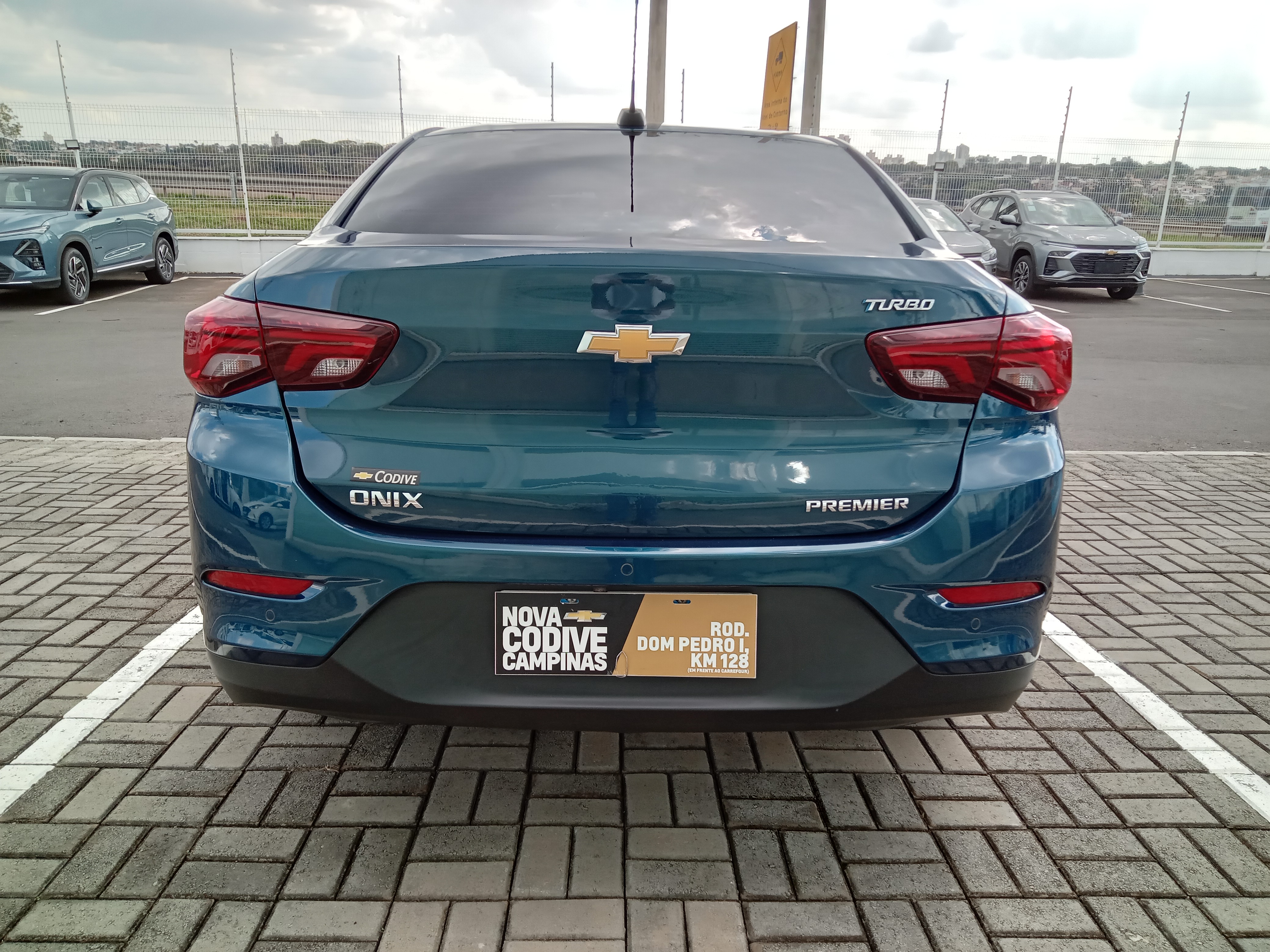 ONIX PLUS 1.0 TURBO FLEX PREMIER AUTOMÁTICO5