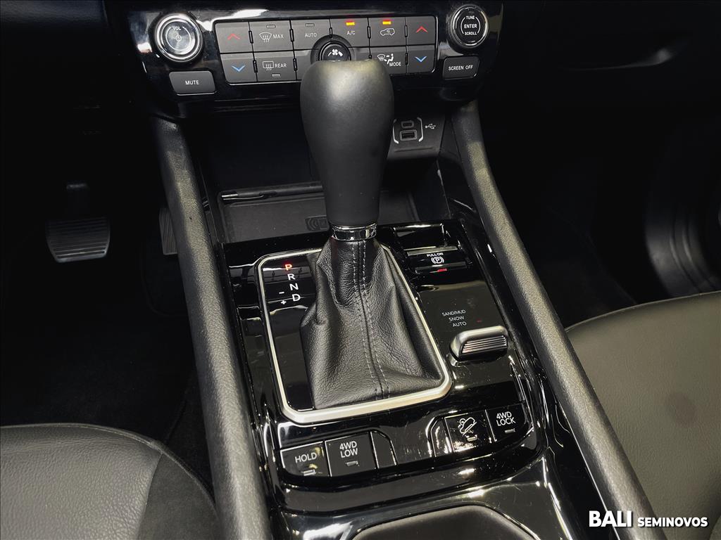 COMPASS 2.0 HURRICANE 4 TURBO GASOLINA BLACKHAWK AT913