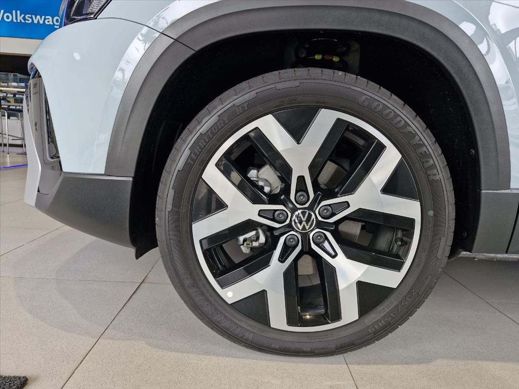 TAOS 1.4 250 TSI TOTAL FLEX HIGHLINE AUTOMÁTICO13