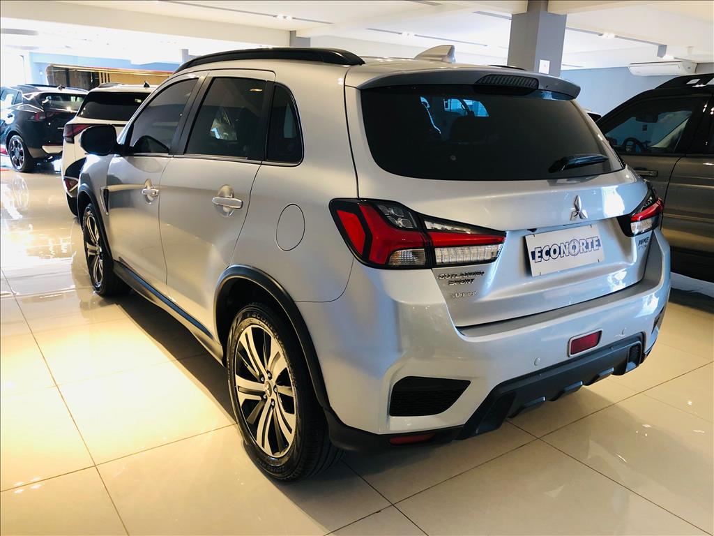 OUTLANDER 2.0 MIVEC GASOLINA HPE AUTOMÁTICO5