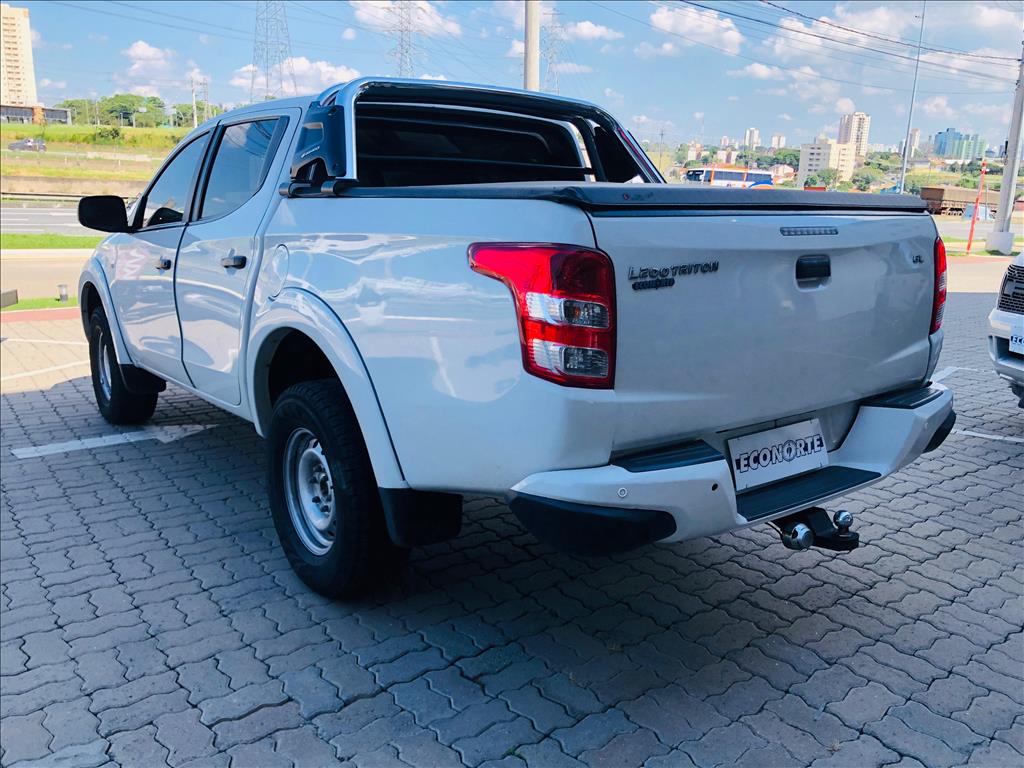 L200 TRITON 2.4 16V TURBO DIESEL GL CD 4X4 MANUAL5