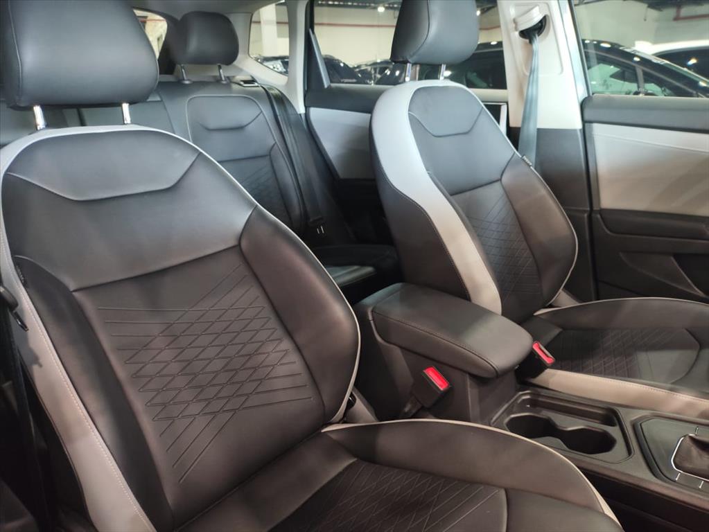 TAOS 1.4 250 TSI TOTAL FLEX COMFORTLINE AUTOMÁTICO TAOS 1.4 250 TSI TOTAL FLEX COMFORTLINE AUTOMÁTICO