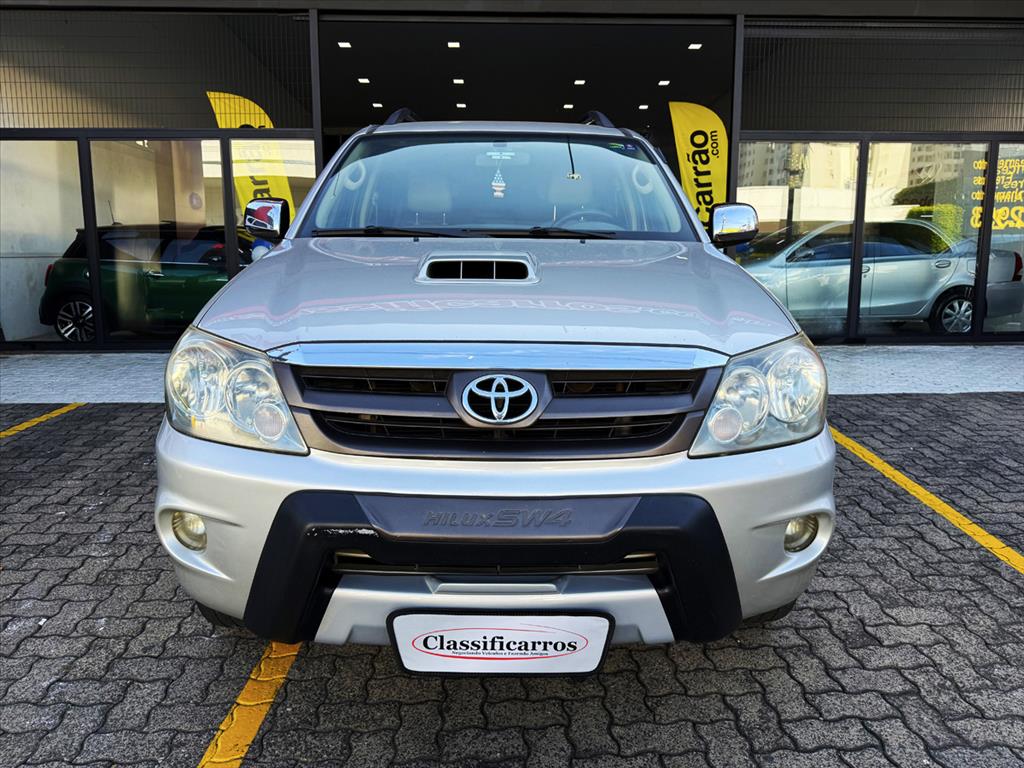 Toyota Hilux Sw4 - 3.0 SRV 4X4 16V TURBO INTERCOOLER DIESEL 4P AUTOMÁTICO