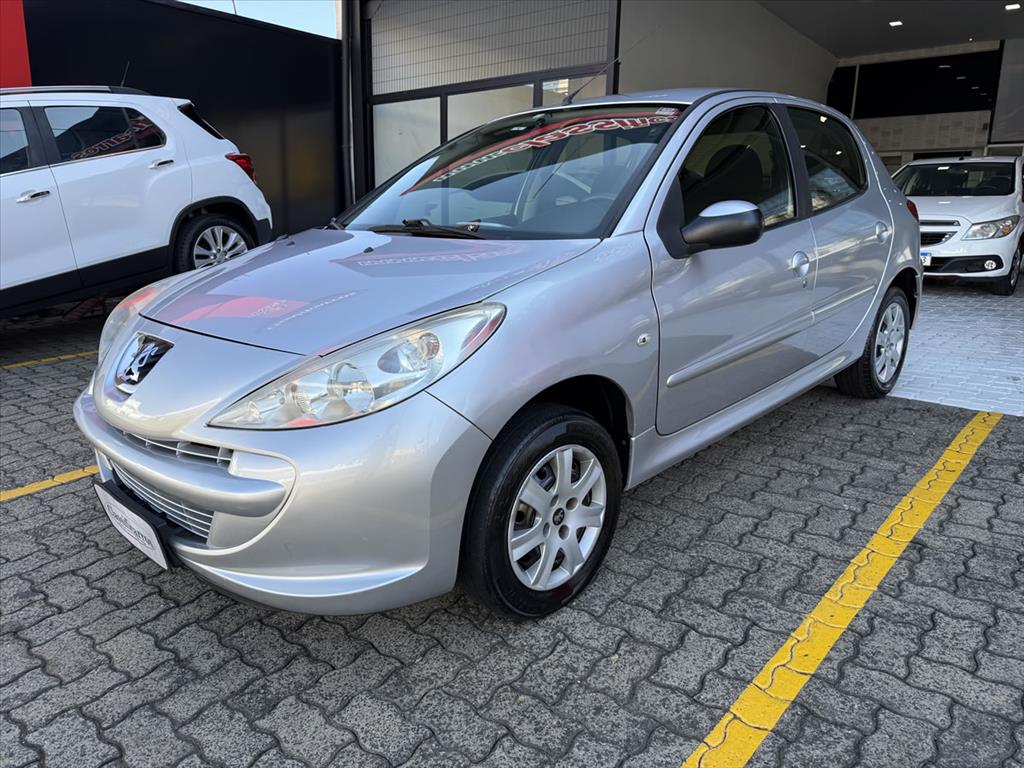 Peugeot 207 - 1.4 XR 8V FLEX 4P MANUAL
