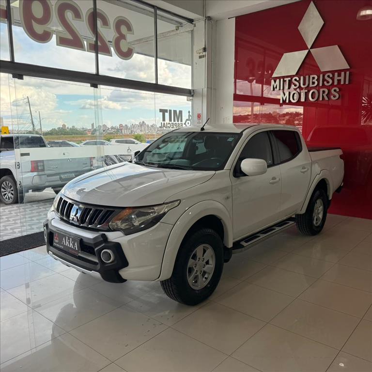 Mitsubishi-L200 TRITON-2.4 16V TURBO DIESEL SPORT GLS CD 4P 4X4 MANUAL