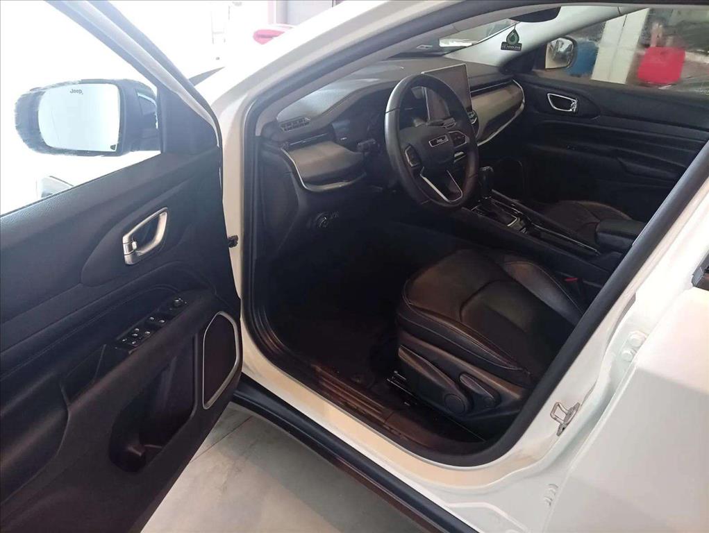 COMPASS 1.3 T270 TURBO FLEX LIMITED AT68