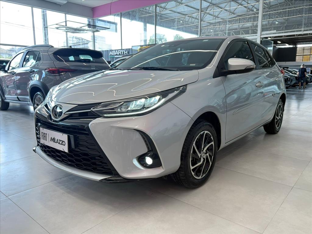 YARIS 1.5 16V FLEX XLS MULTIDRIVE YARIS 1.5 16V FLEX XLS MULTIDRIVE