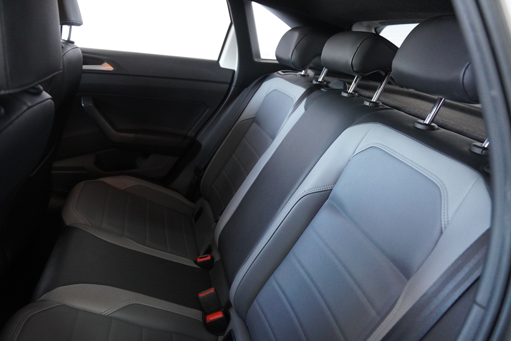 NIVUS 1.0 200 TSI TOTAL FLEX HIGHLINE AUTOMÁTICO9