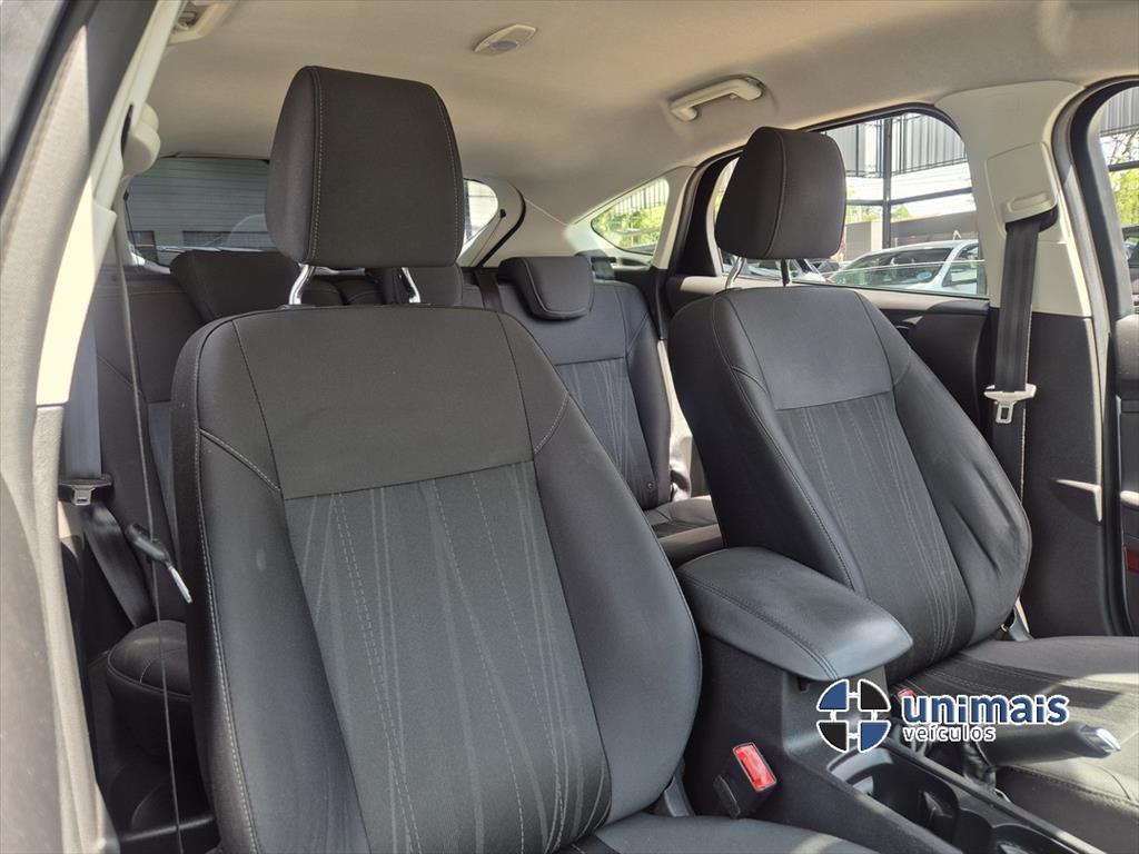 FORD FOCUS 1.6 SE 16V FLEX 4P MANUAL — foto 17