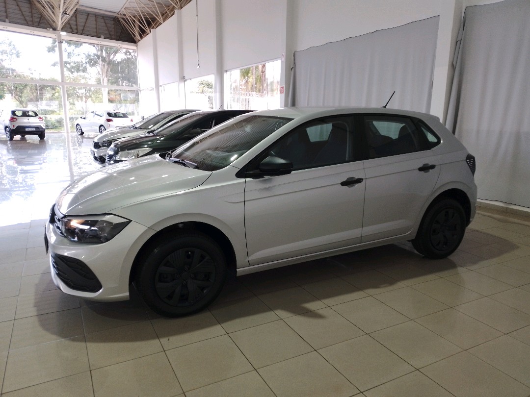 VW - Volkswagen-POLO-1.0 MPI TRACK MANUAL