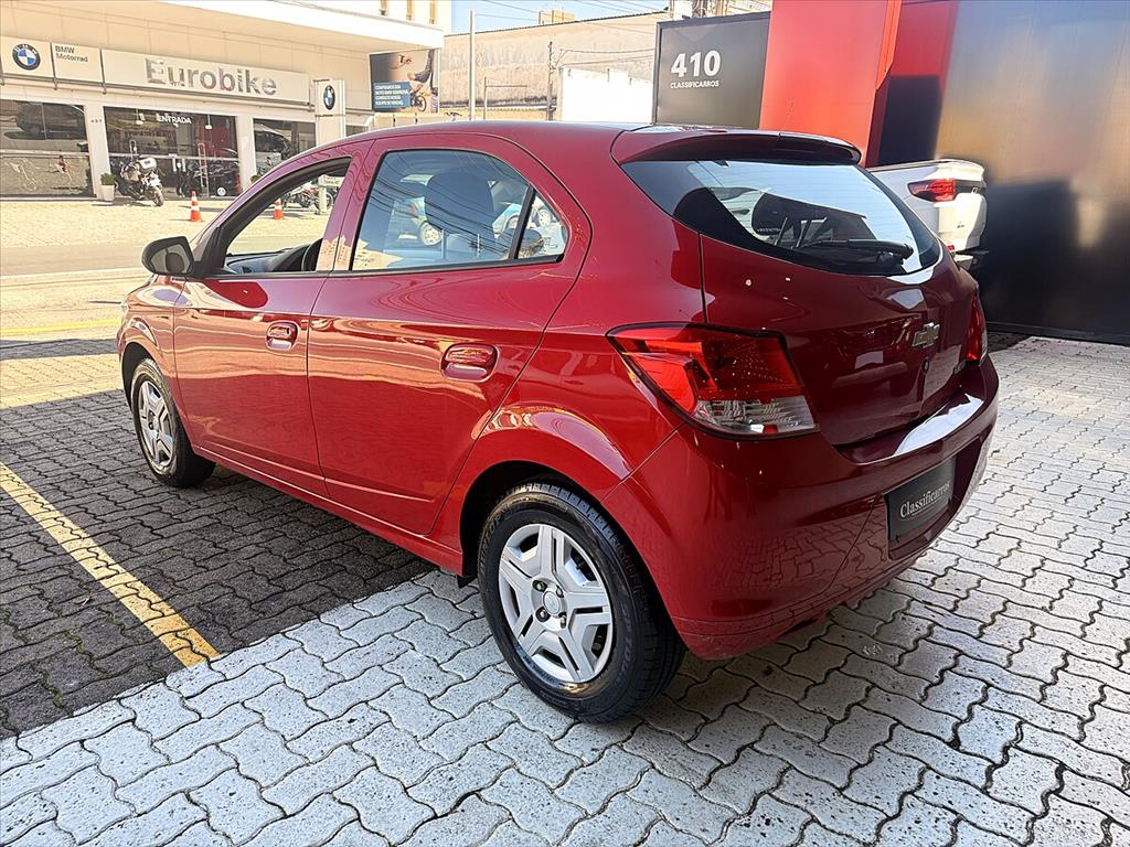 Chevrolet Onix - 1.0 MPFI LT 8V FLEX 4P MANUAL