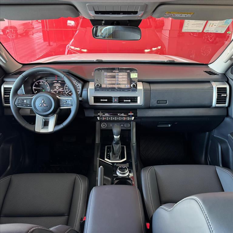 Mitsubishi-TRITON-2.4 BITURBO DIESEL CD HPE 4X4 AUTOMÁTICO