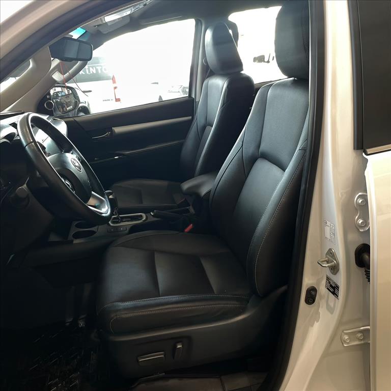 HILUX 2.8 D-4D TURBO DIESEL CD SRX 4X4 AUTOMÁTICO7