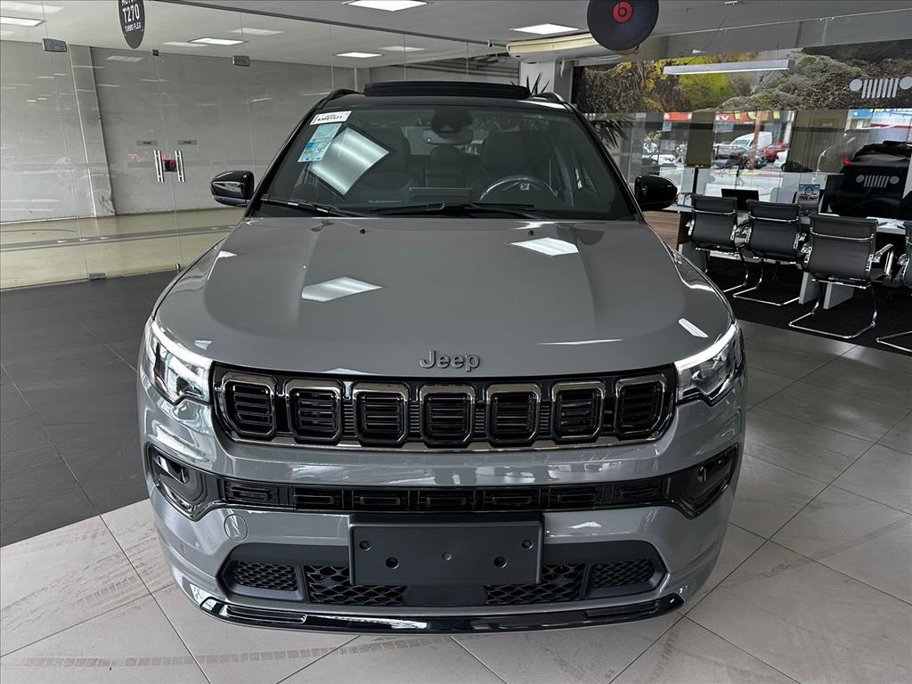 COMPASS 2.0 HURRICANE 4 TURBO GASOLINA BLACKHAWK AT93