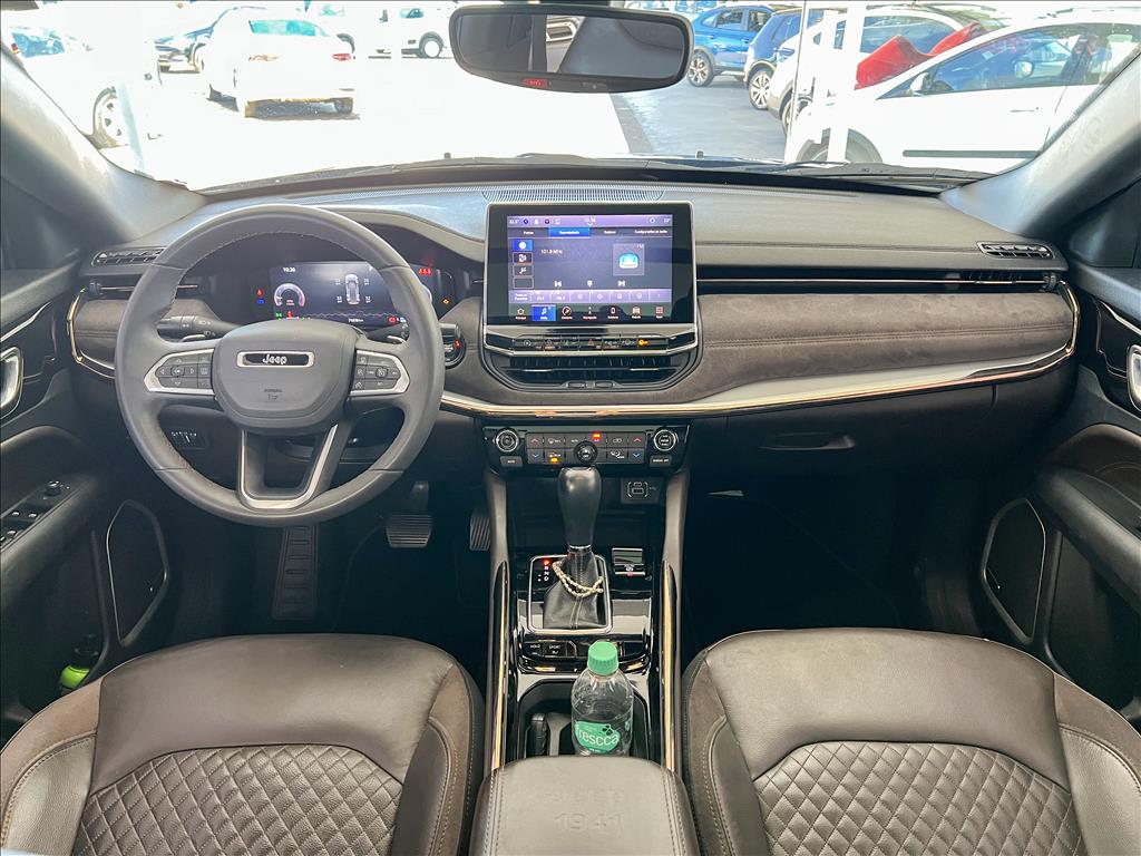COMMANDER 1.3 T270 TURBO FLEX OVERLAND AT6