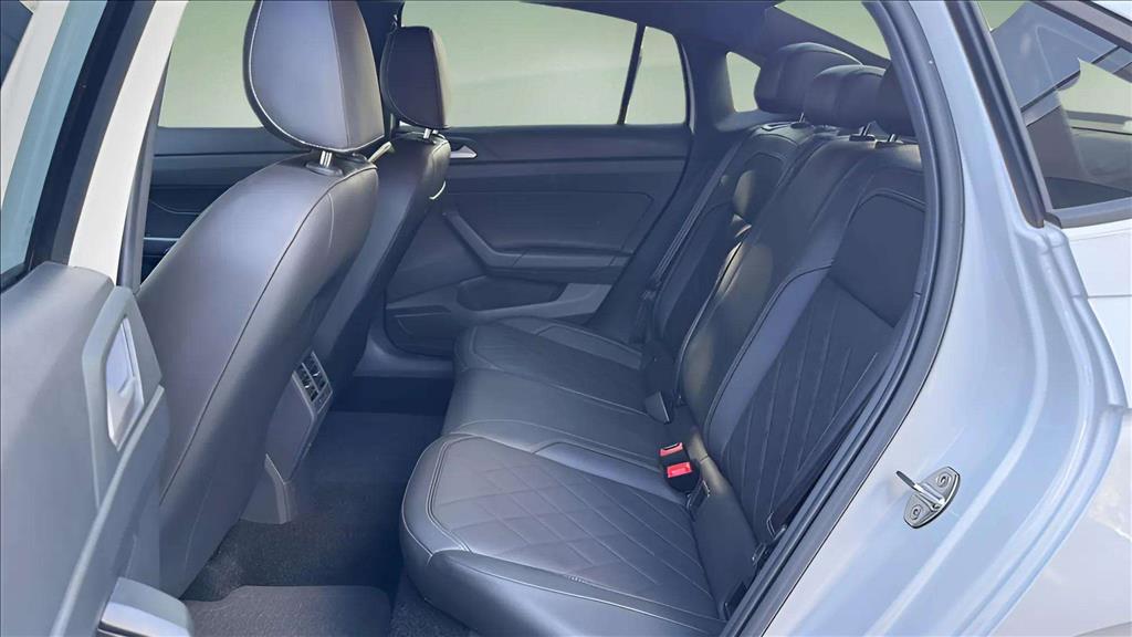 VIRTUS 1.4 250 TSI EXCLUSIVE AUTOMÁTICO13
