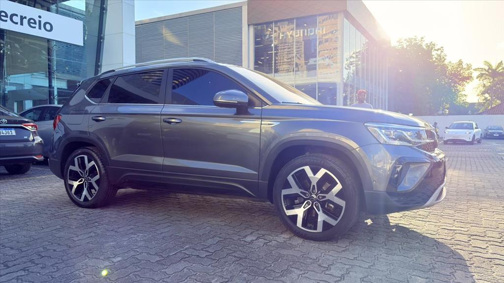 TAOS 1.4 250 TSI TOTAL FLEX HIGHLINE AUTOMÁTICO5