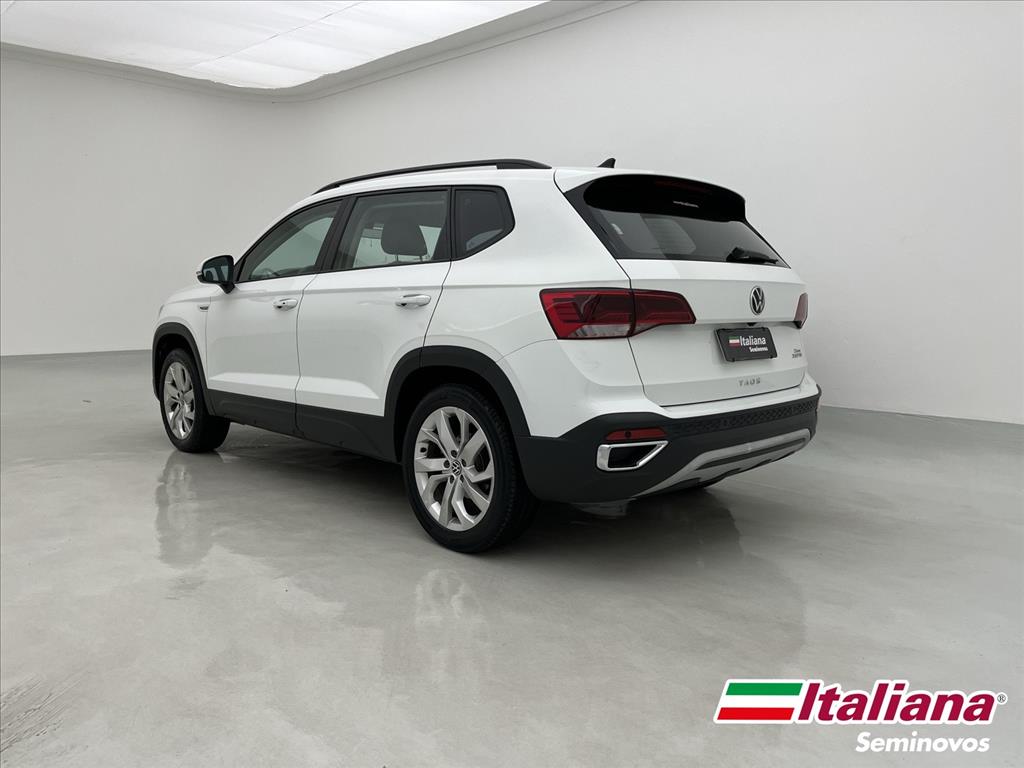 TAOS 1.4 250 TSI TOTAL FLEX COMFORTLINE AUTOMÁTICO2