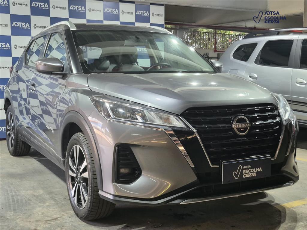 Nissan KICKS PLAY 2025