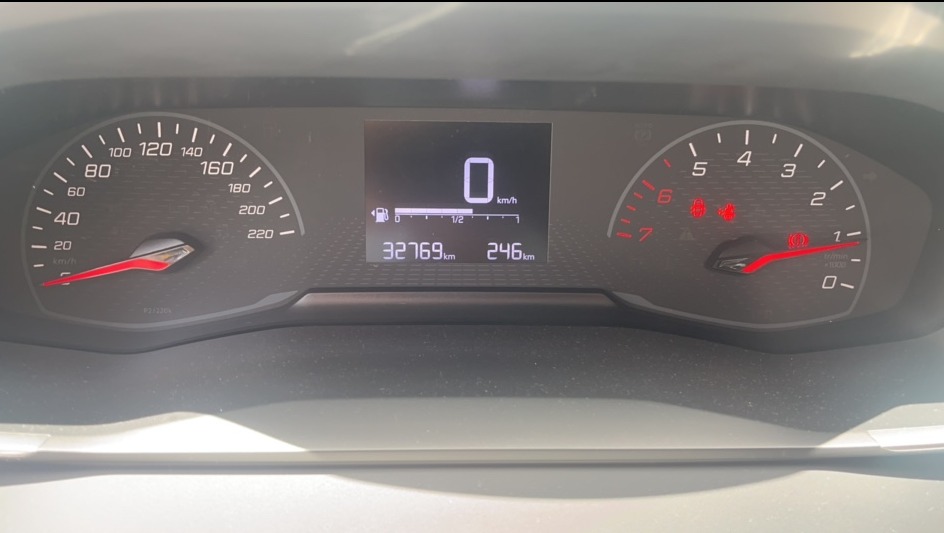 Peugeot-208-1.0 FIREFLY FLEX STYLE MANUAL