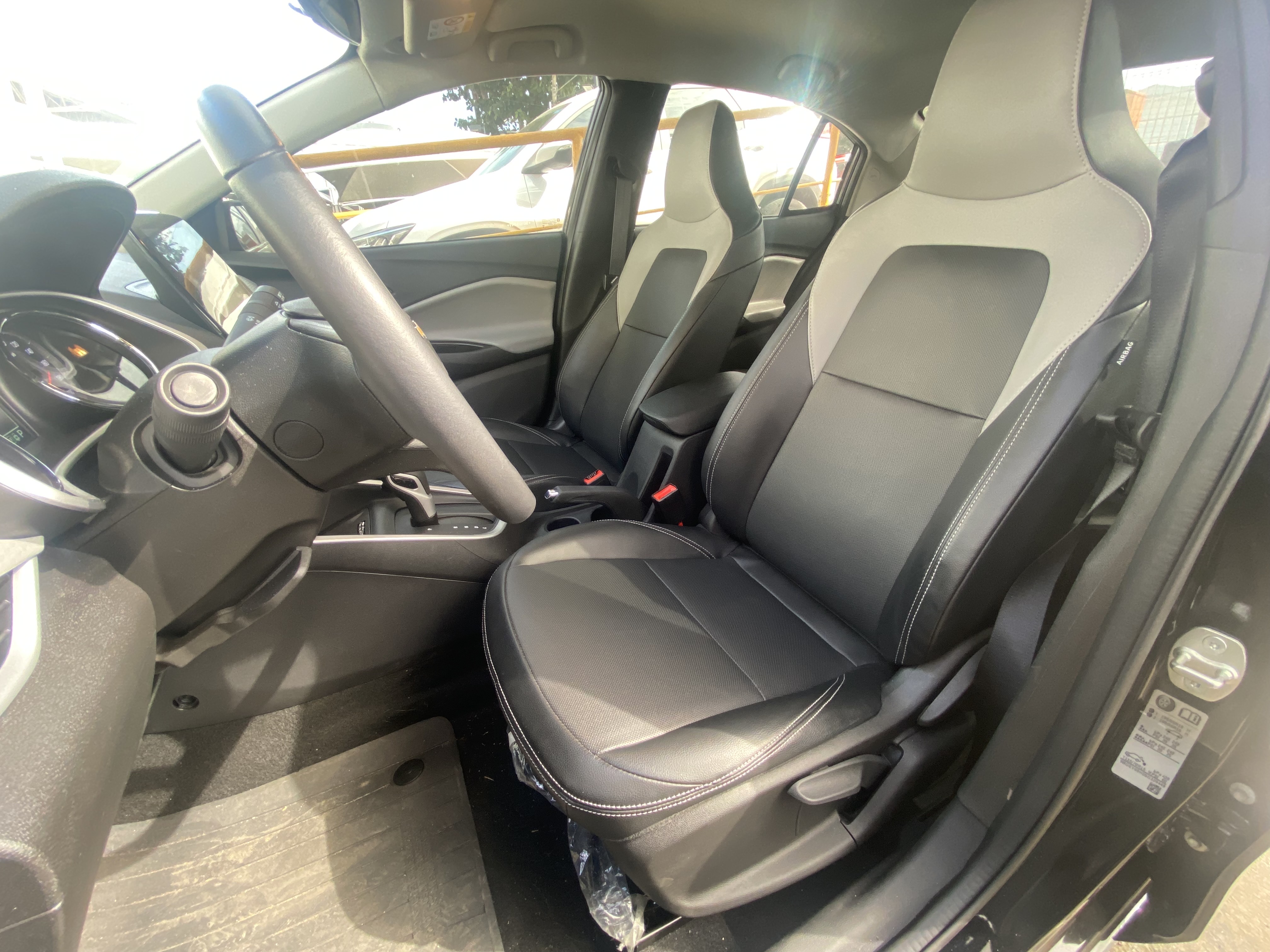ONIX PLUS 1.0 TURBO FLEX PREMIER AUTOMÁTICO6