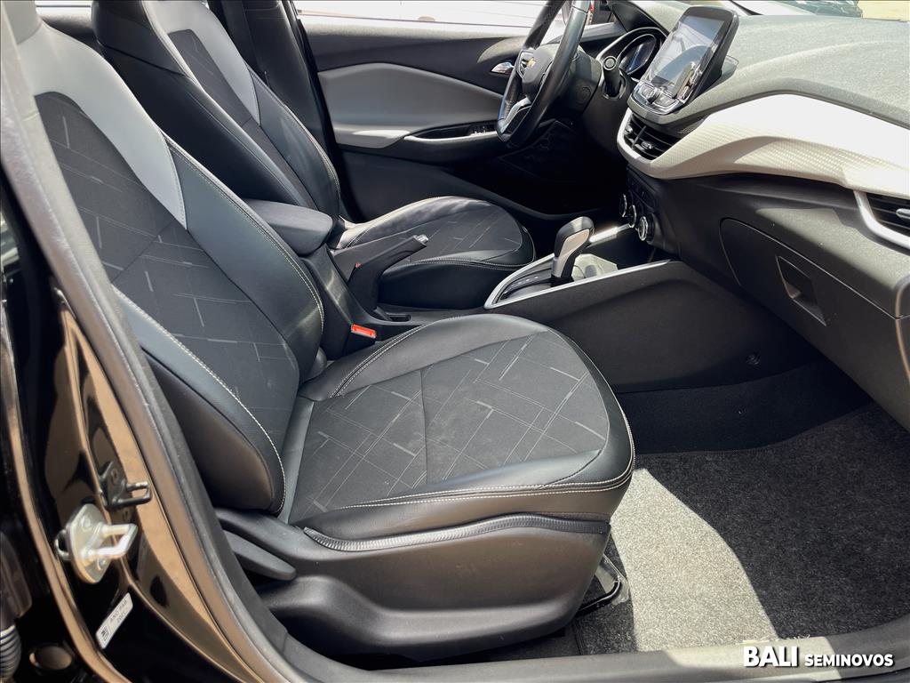 ONIX PLUS 1.0 TURBO FLEX PREMIER AUTOMÁTICO10