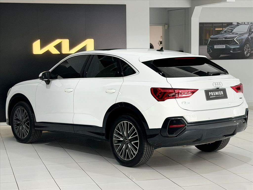 Q3 2.0 40 TFSI GASOLINA PERFORMANCE QUATTRO TIPTRONIC10