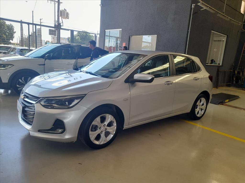 ONIX 1.0 TURBO FLEX AUTOMÁTICO