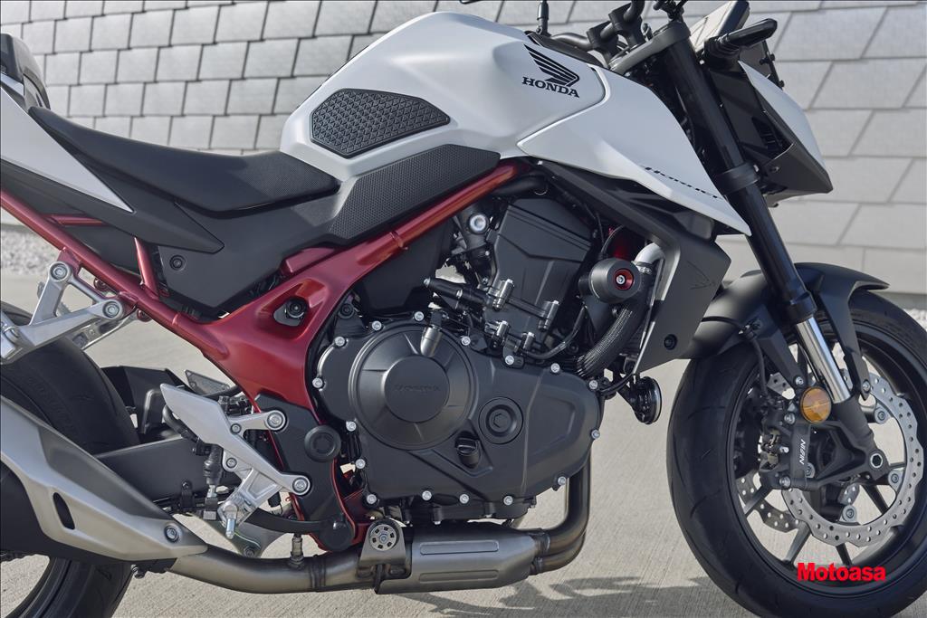 CB 750 HORNET1