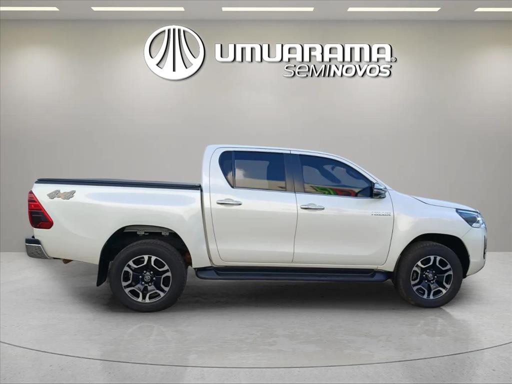 HILUX 2.8 D-4D TURBO DIESEL CD SRX 4X4 AUTOMÁTICO5