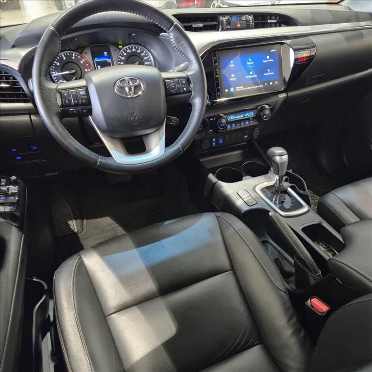 HILUX 2.8 D-4D TURBO DIESEL CD SRV 4X4 AUTOMÁTICO11