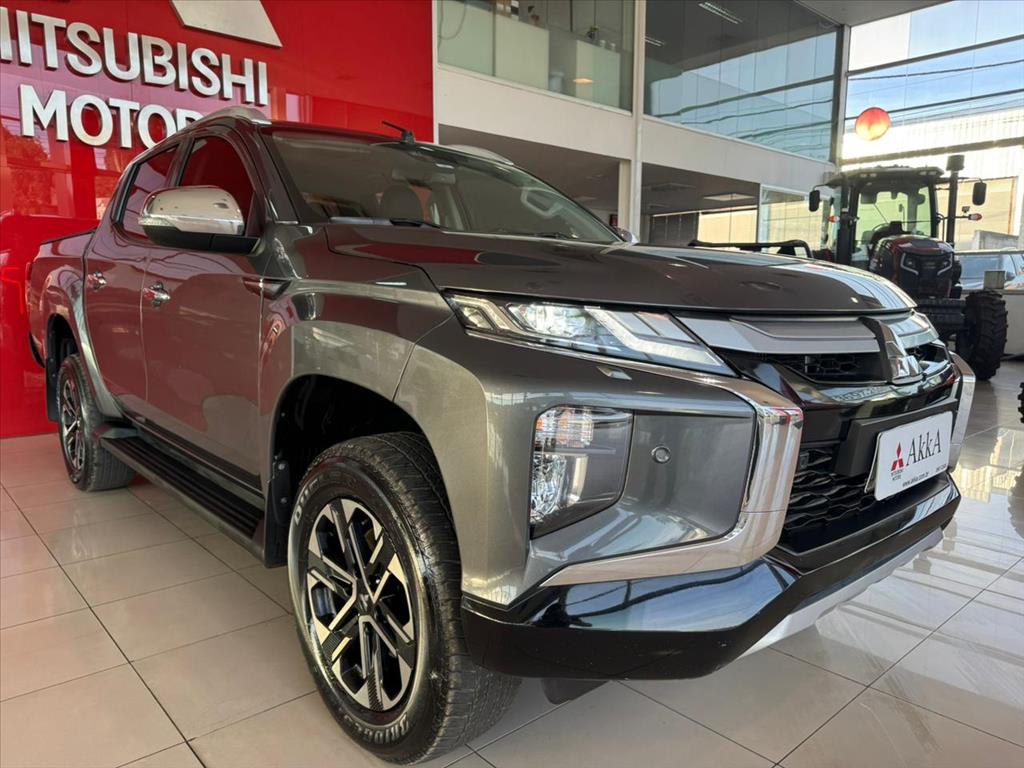Mitsubishi-L200 TRITON-2.4 16V TURBO DIESEL SPORT HPE-S CD 4P 4X4 AUTOMÁTICO