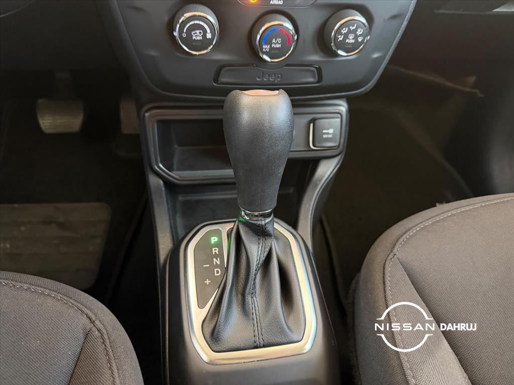 RENEGADE 1.8 16V FLEX 4P AUTOMÁTICO6
