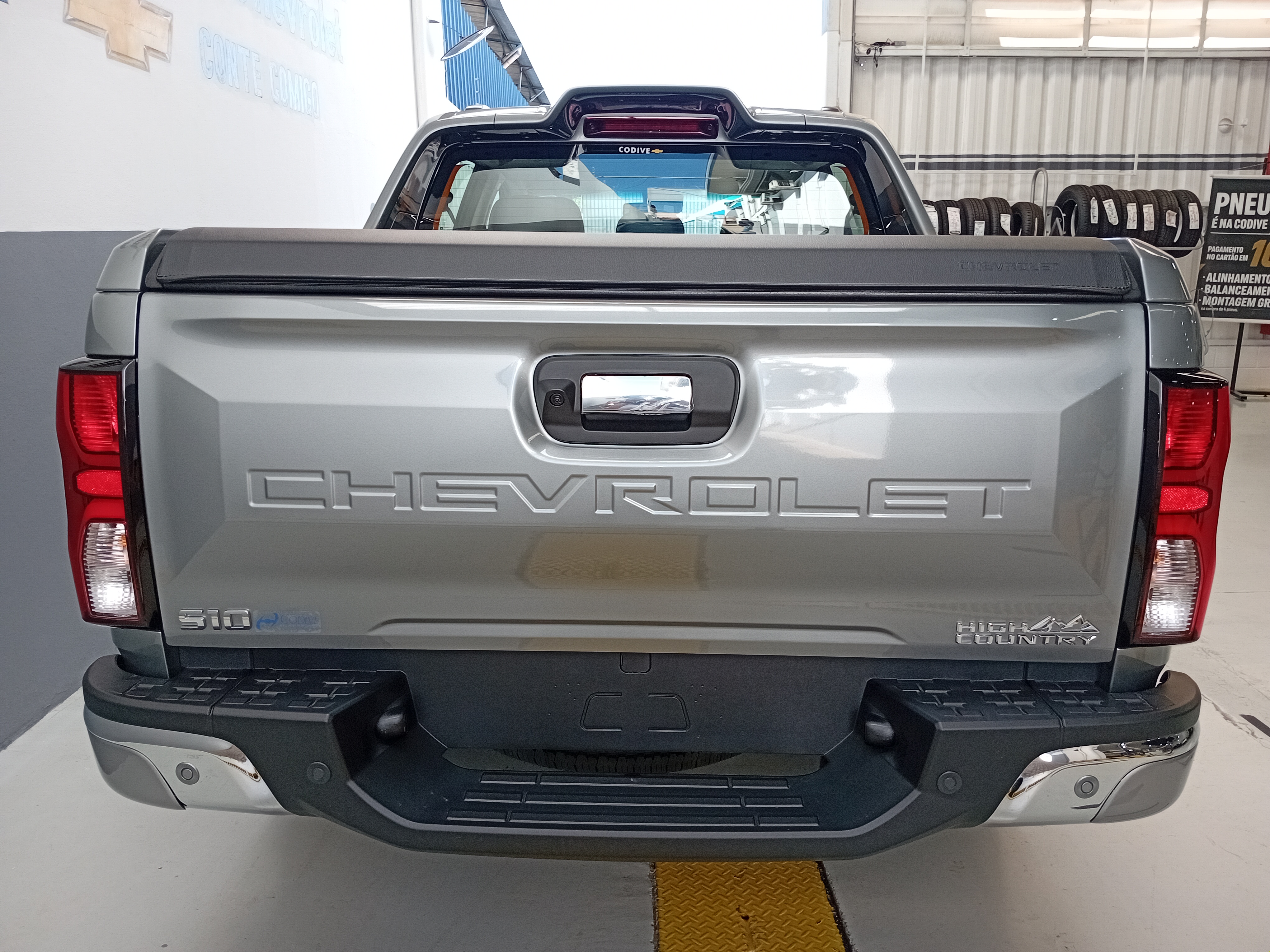S10 2.8 16V TURBO DIESEL HIGH COUNTRY CD 4X4 AUTOMÁTICO18