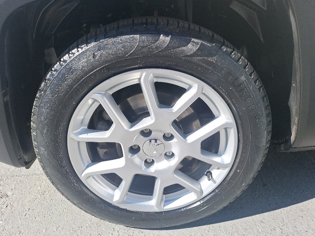 RENEGADE 1.8 16V FLEX SPORT 4P AUTOMÁTICO12