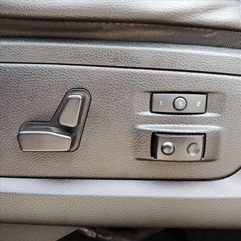 CLASSIC 5.7 V8 GASOLINA LARAMIE CD 4X4 AUTOMÁTICO11