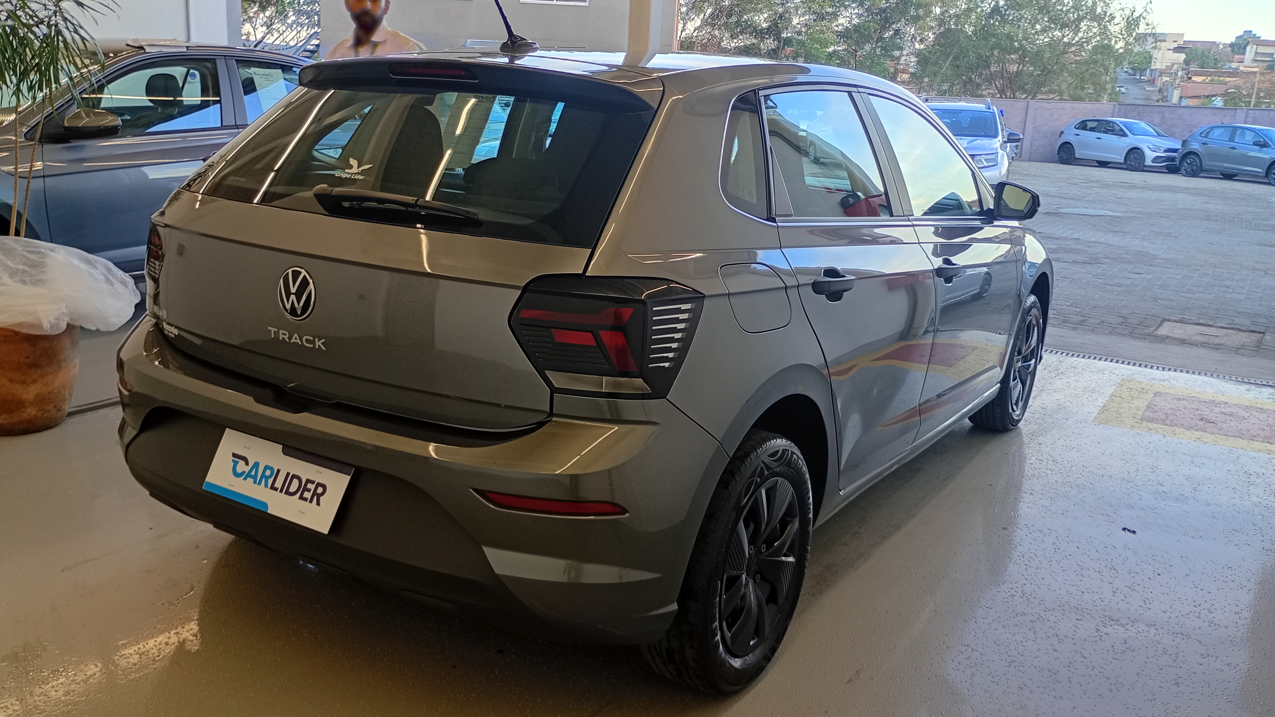 POLO 1.0 MPI TRACK MANUAL13