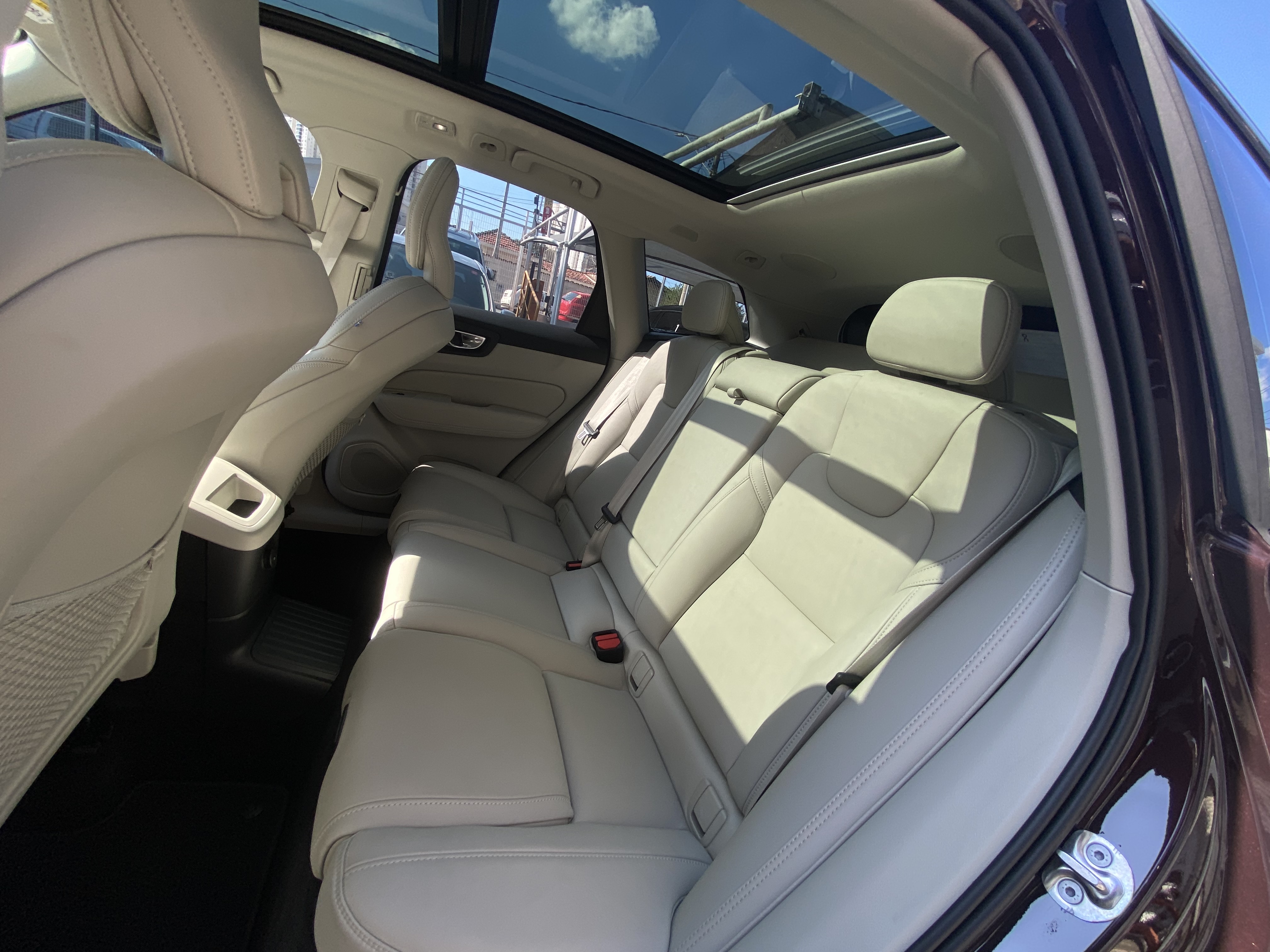 XC60 2.0 T8 PHEV ULTRA DARK AWD GEARTRONIC17