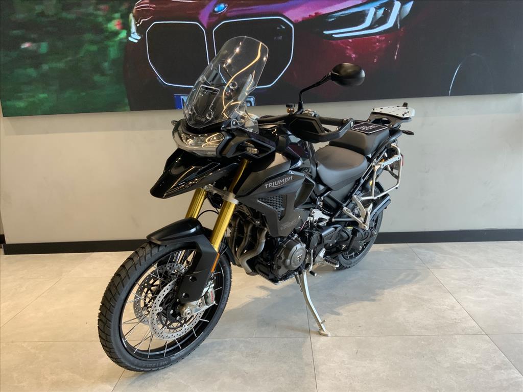 TRIUMPH-TIGER-1200 BLACK EDITION