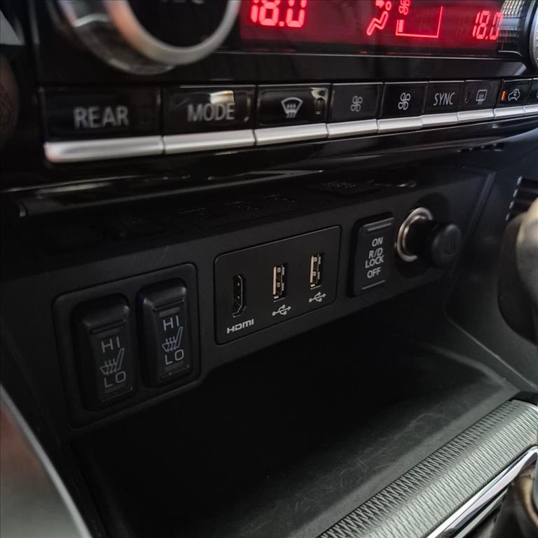 PAJERO SPORT 2.4 16V MIVEC TURBO DIESEL LEGEND BLACK AWD AUTOMÁTICO8