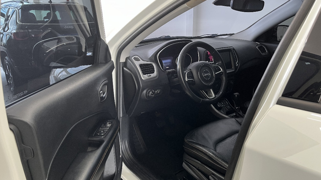 COMPASS 2.0 16V DIESEL LONGITUDE 4X4 AUTOMÁTICO