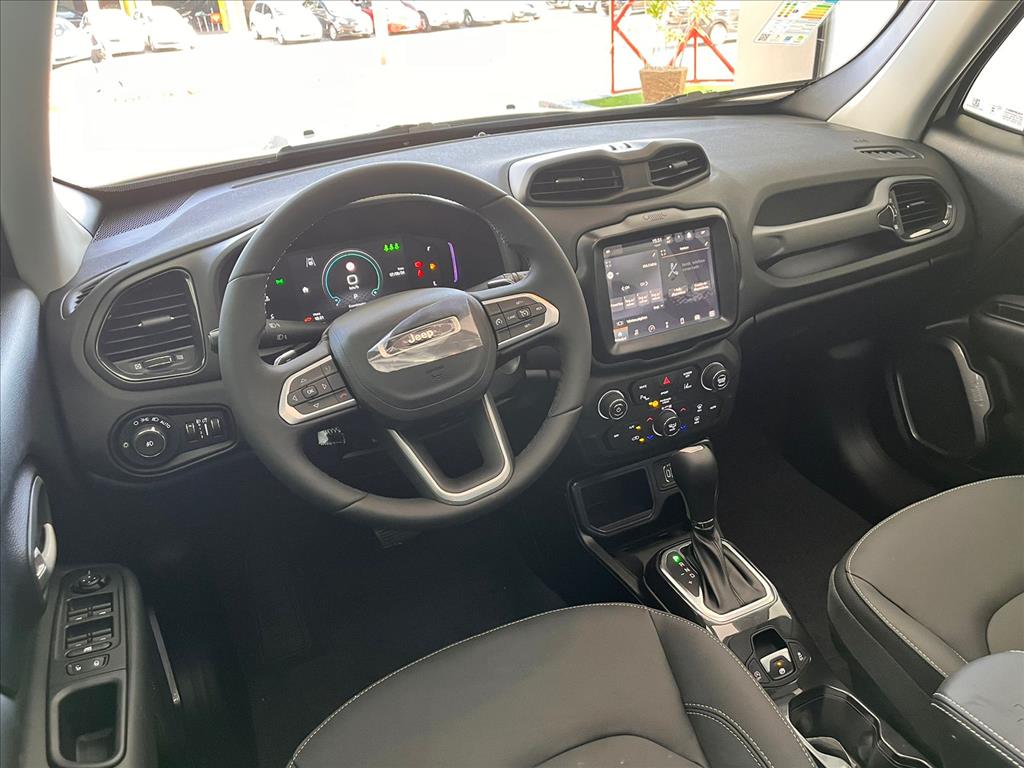 RENEGADE 1.3 T270 TURBO FLEX SAHARA AT64