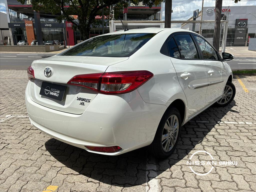 YARIS 1.5 16V FLEX SEDAN XL PLUS TECH MULTIDRIVE10
