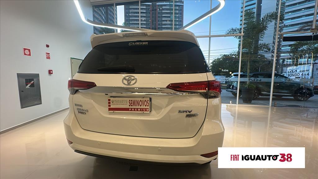 HILUX SW4 2.7 SRV 7 LUGARES 4X2 16V FLEX 4P AUTOMÁTICO7
