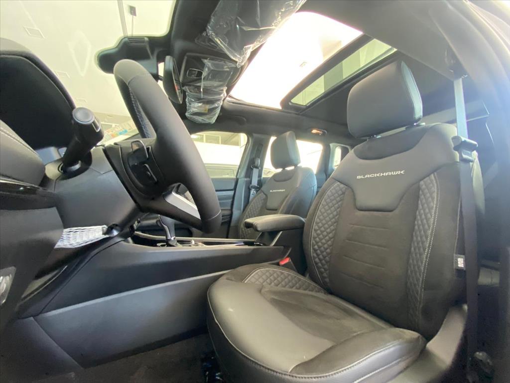 COMPASS 2.0 HURRICANE 4 TURBO GASOLINA BLACKHAWK AT96