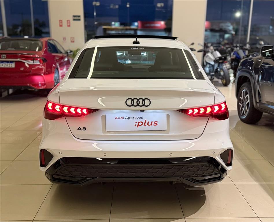 A3 2.0 40 TFSI GASOLINA SEDAN PERFORMANCE BLACK S-TRONIC7