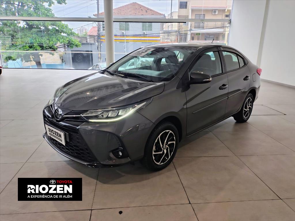 YARIS 1.5 16V FLEX SEDAN XLS CONNECT MULTIDRIVE1