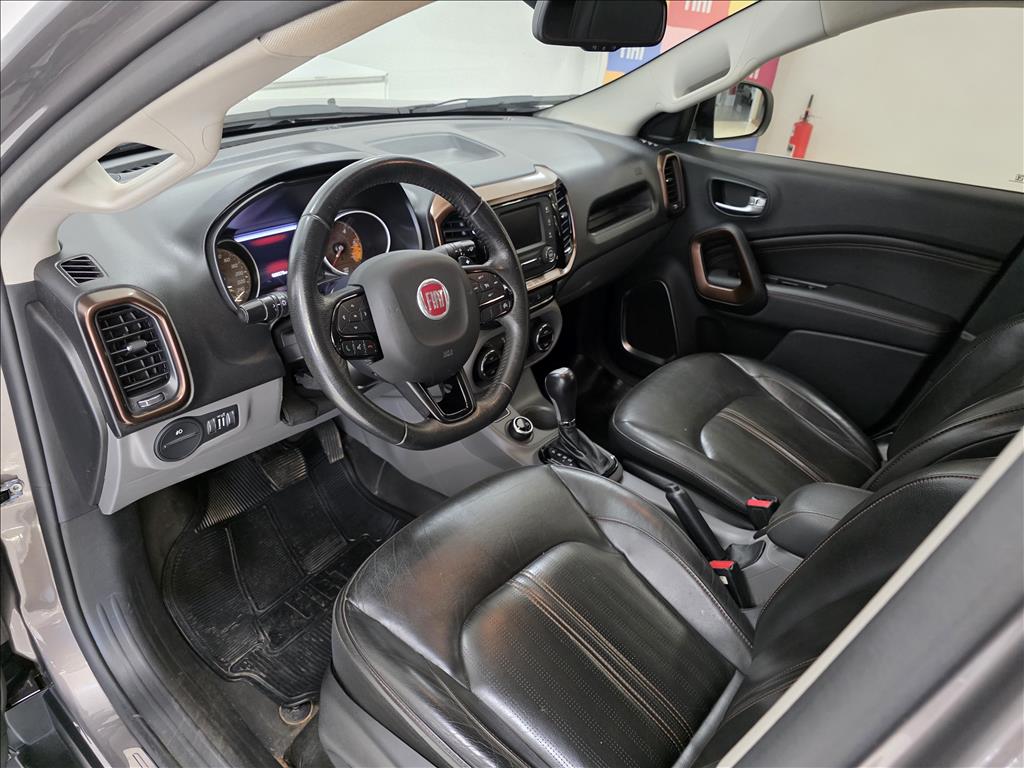 TORO 2.0 16V TURBO DIESEL VOLCANO 4WD AT96